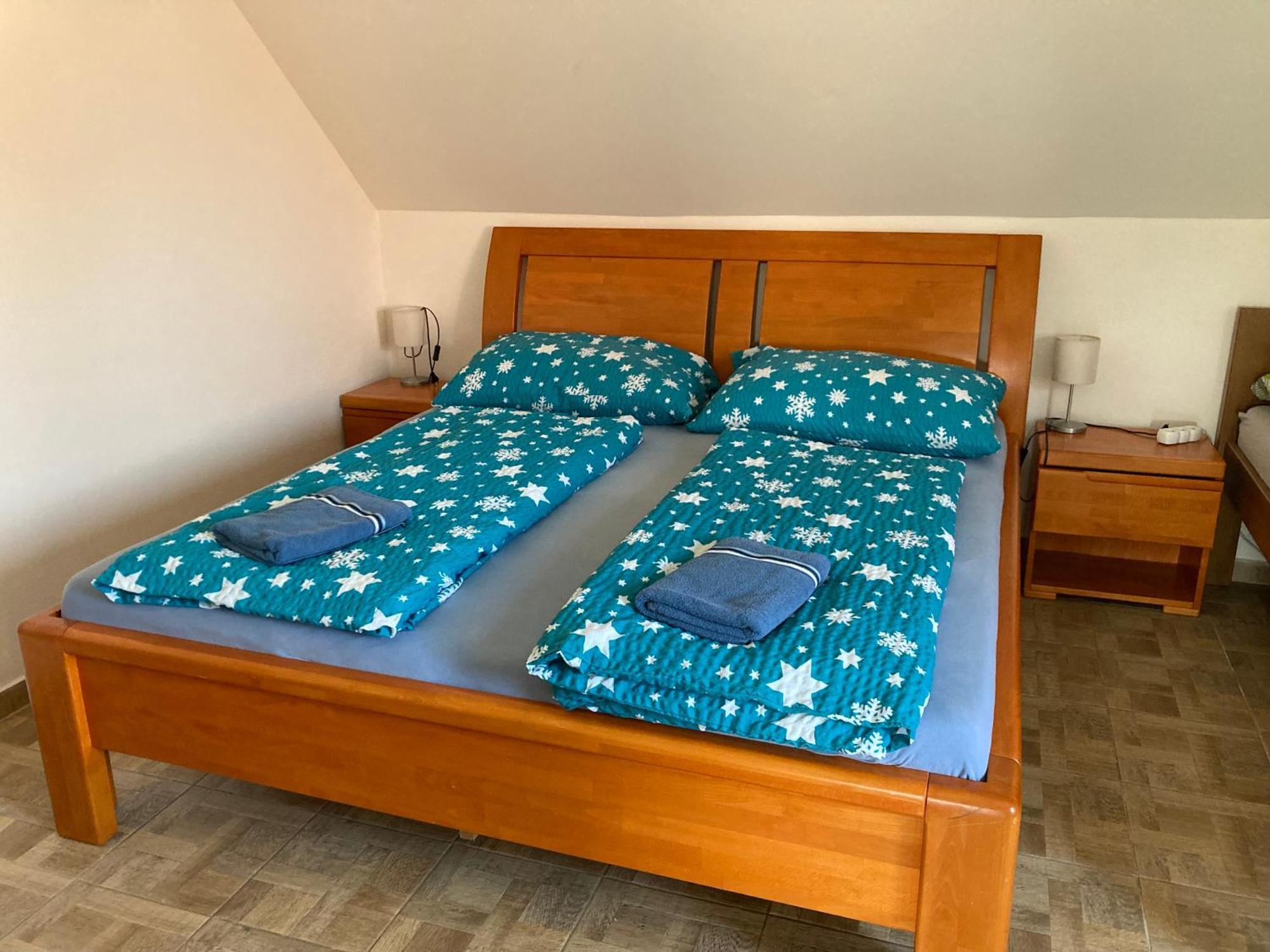Apartmany S Klimatizaci - Penzion U Kudlacku Pouzdrany Exterior photo